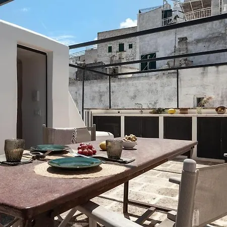 Formica * Ostuni